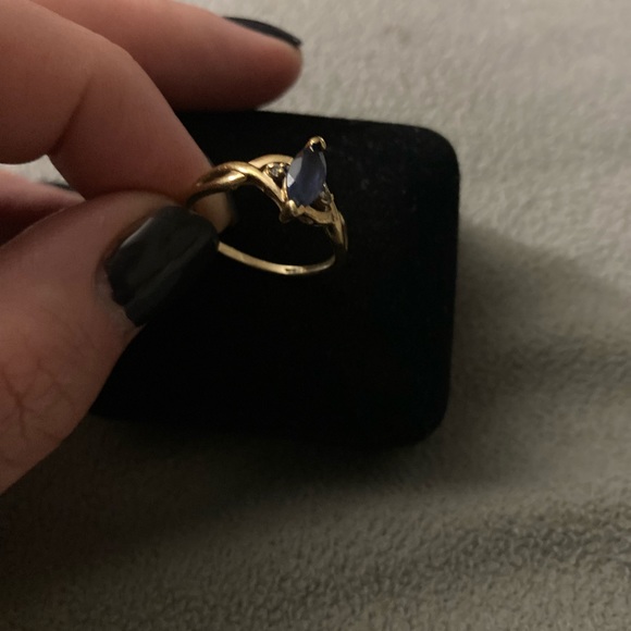 Vintage marquise cut sapphire ring - Picture 3 of 4